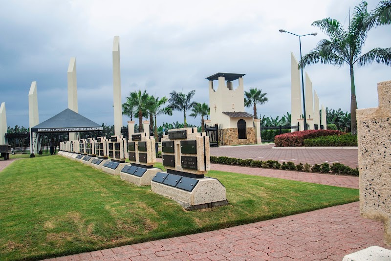 Camposanto Parque de la Paz "Pasaje"